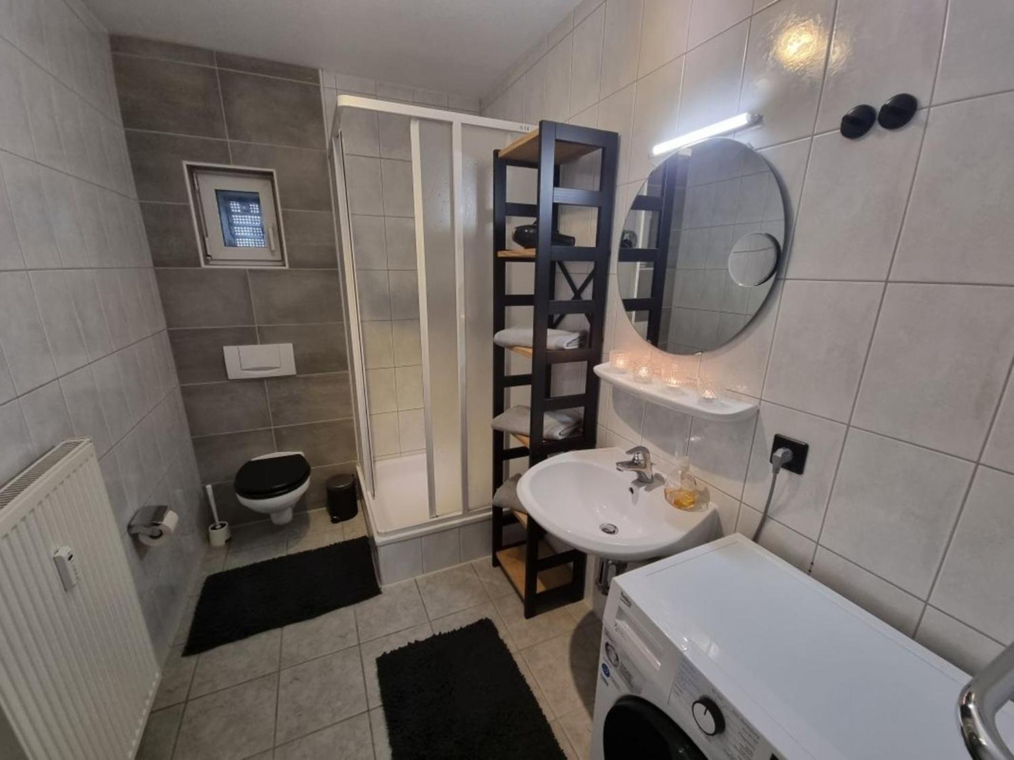 Retroversum Themen-Ferienwohnung Bad Oeynhausen Luaran gambar